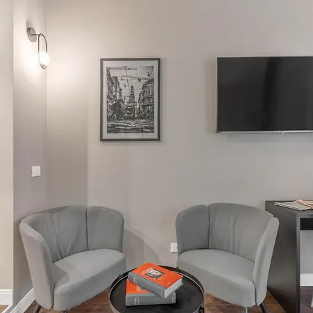 Torriani Suites Foresteria Lombarda-3